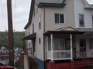 151 West Ave, Mount Carmel, PA 17851