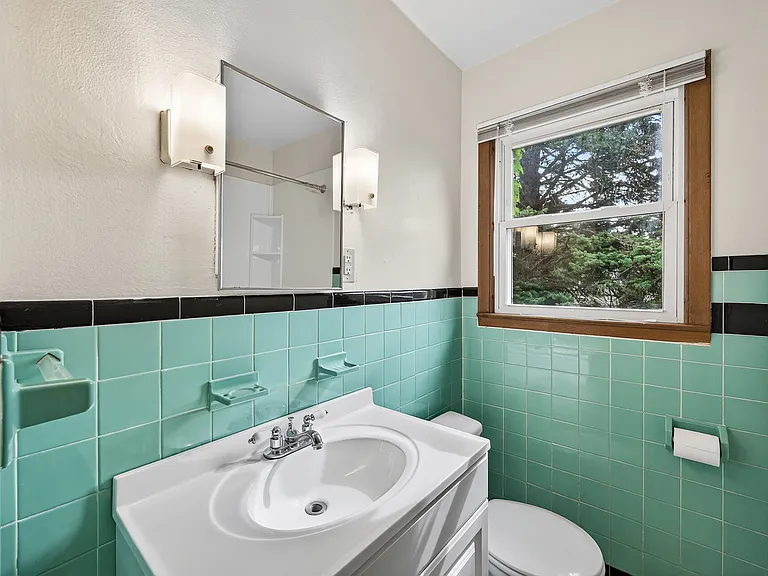 4000 Hayes St NE #2 — Photo 15