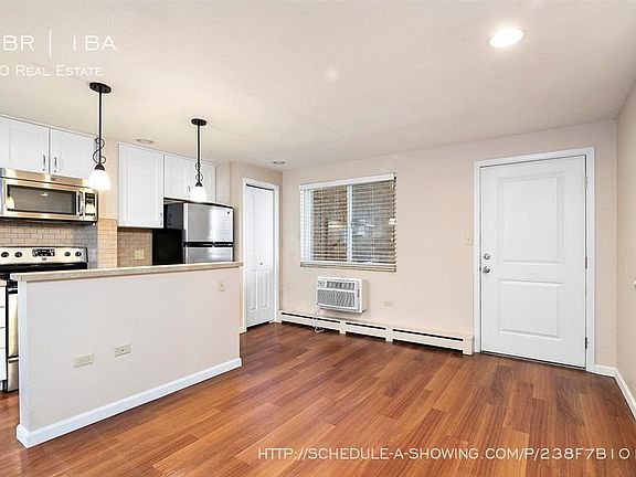 5th image of 150 S Clarkson St #304