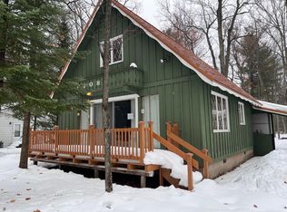 11088 W Higgins Lake Dr, Roscommon, MI 48653