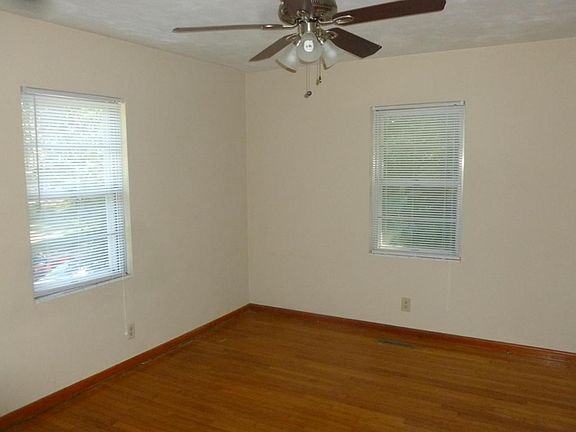 5th image of 4118 Fitehaven Dr