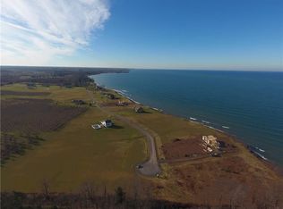 4893 Lakewood Dr, Williamson, NY 14589
