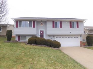 3040 Marda Dr, Parma, OH