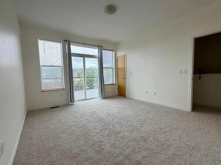 1348 Yellow Pine Ave — Photo 38