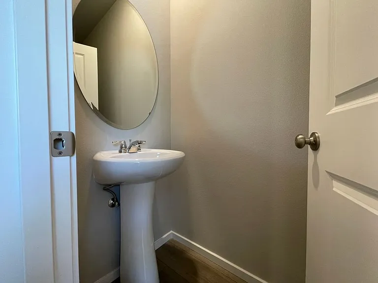 15668 NW Linder St — Photo 9