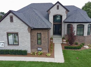 6489 Pond Dr, Washington, MI 48094