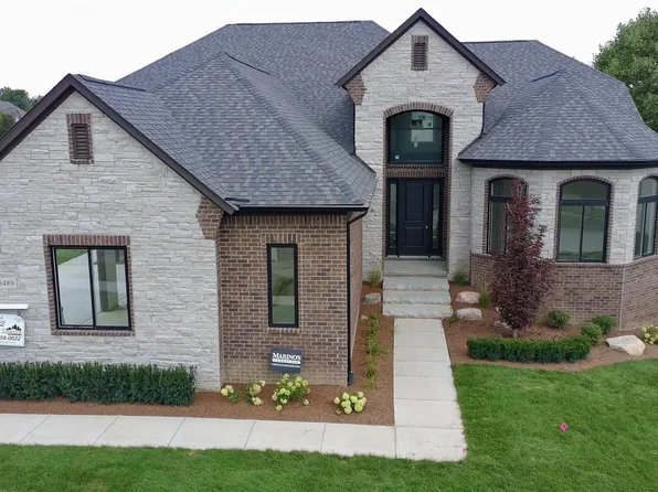 6489 Pond Dr, Washington, MI 48094