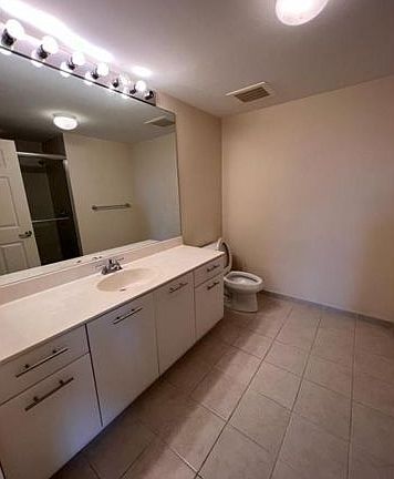 5th image of 510 NW 84th Ave #32A