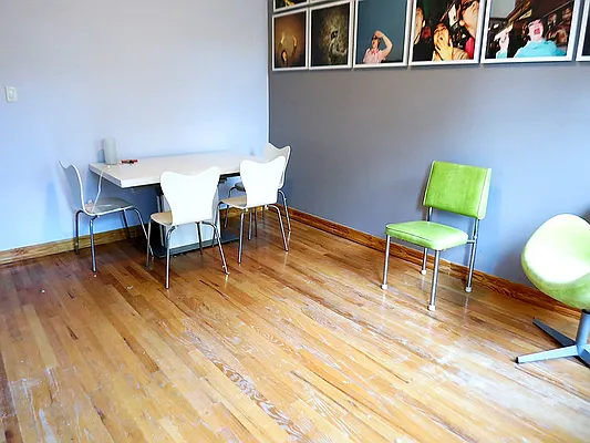 Rented by MNS | media 7