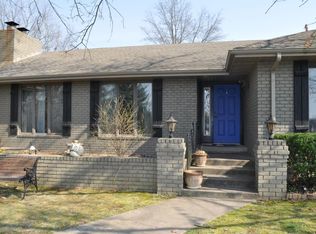 1806 N Riverside Rd, Ozark, MO 65721