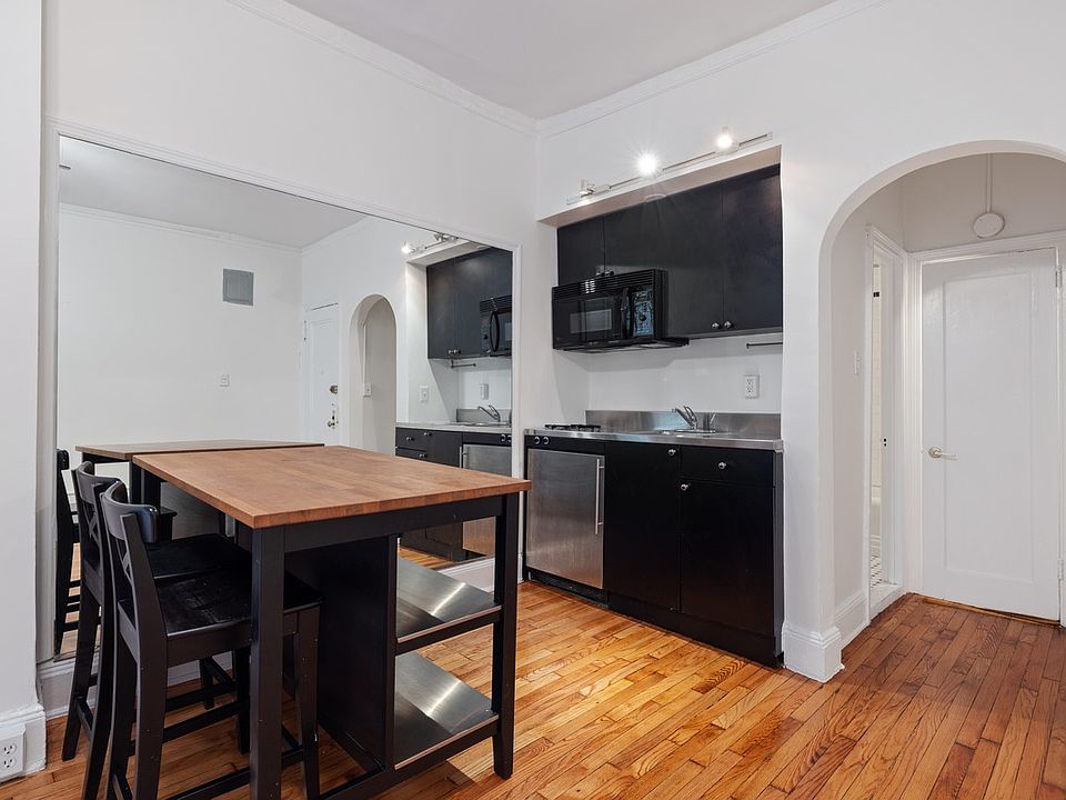 1st image of 51 Jane St APT 8