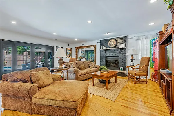 Sold by Century Homes Realty Group LLC | media 8