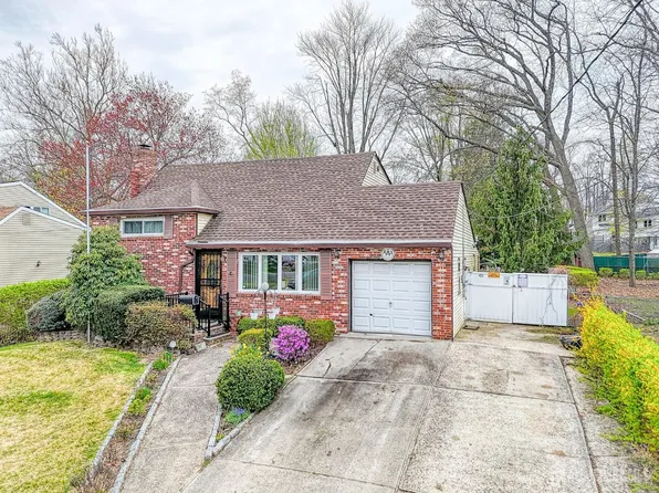 14 Bradford Rd, East Brunswick, NJ 08816