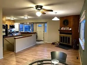 Squires Cir — Photo 3