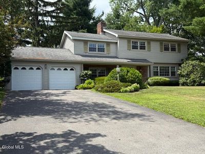 837 Worcester Drive, Niskayuna, NY, 12309