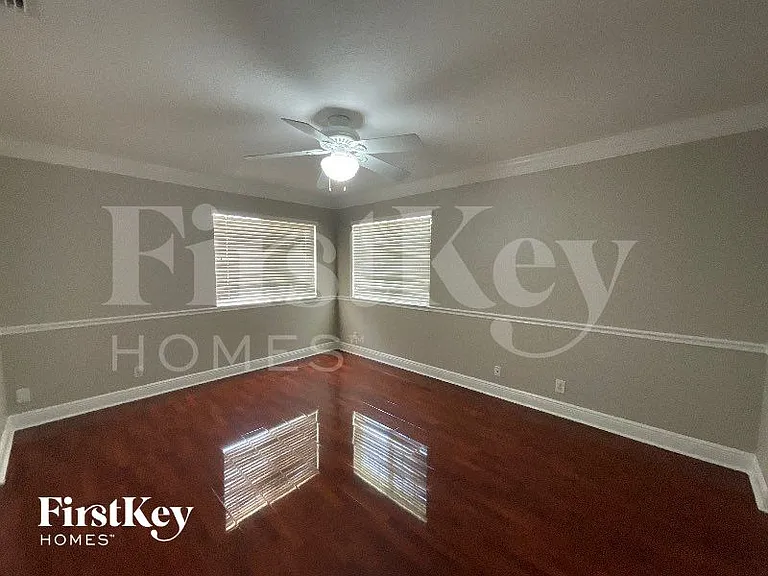 16324 SW 15th St — Photo 12