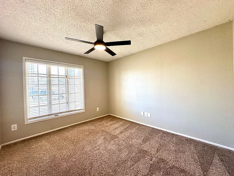 7006 Vinton Ave — Photo 8