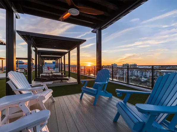 400 150th Ave #307, Madeira Beach, FL 33708