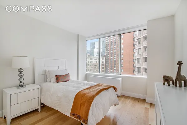 Sold by Compass | media 6