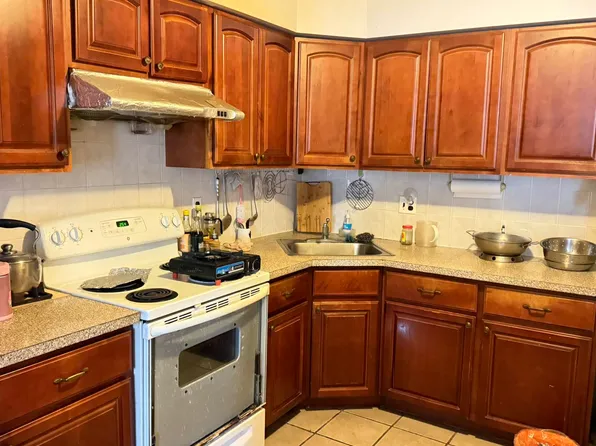 94-61 43rd Avenue image 11 of 14