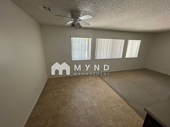 3rd image of 550 Elm Dr APT 204
