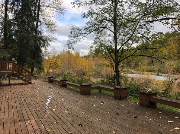 28727 SE Paradise Rd, Eagle Creek, OR 97022