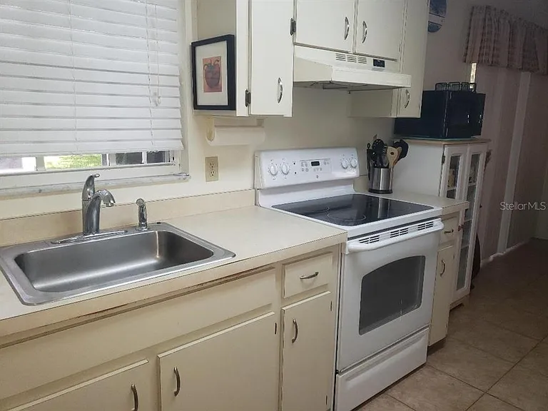 7912 Midway Drive Ter #T101 — Photo 4