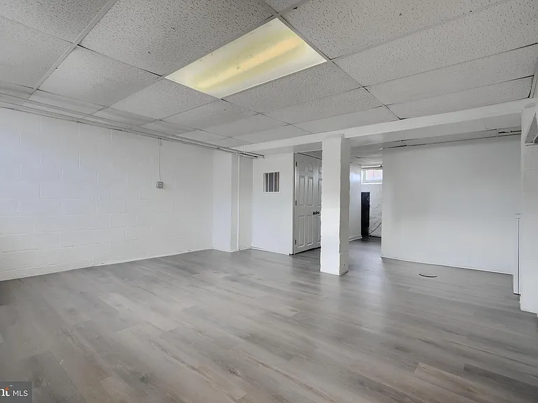 2906 Clearview Ave — Photo 17