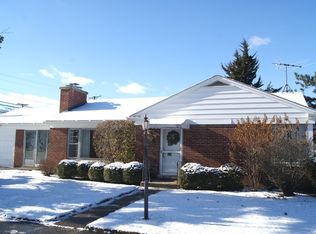 7556 Lowell Ave, Skokie, IL 60076