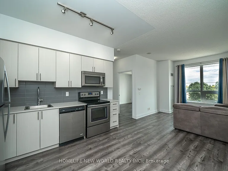 7900 Bathurst St #318 — Photo 5