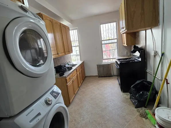 119 Taaffe Place image 1 of 9