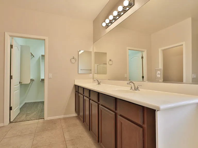 11412 E Segura Ave — Photo 35