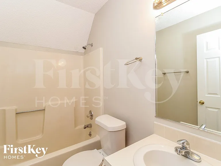 4305 Oak Glen Dr — Photo 12