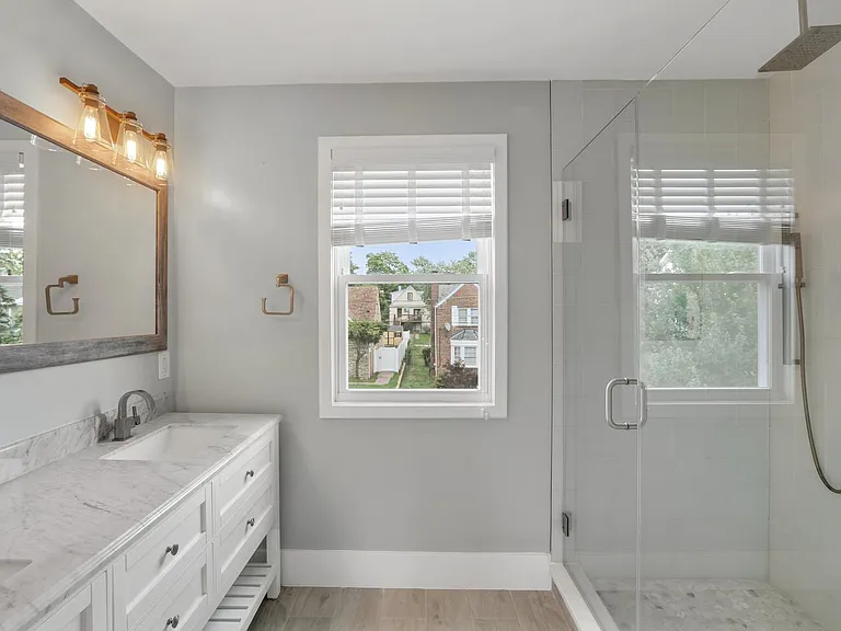 2235 Quincy St NE — Photo 13