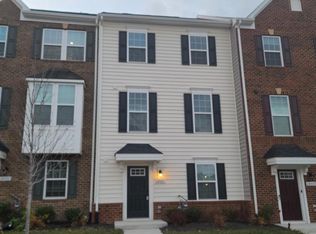 24593 Hutchinson Farm Dr, Sterling, VA 20166