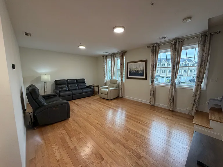 7 Gorham St #42 — Photo 6