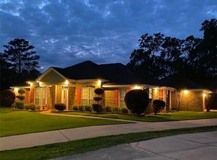 8630 Palmer Woods Dr, Semmes, AL 36575