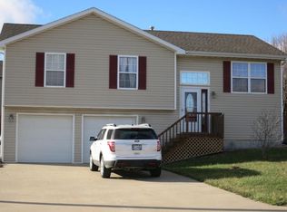 507 Bob Griffin Rd, Cameron, MO 64429