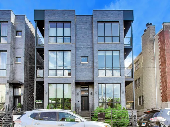 1541 W Pearson St #2, Chicago, IL 60642