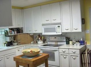 3 Lakeview Dr, Conway, AR 72032