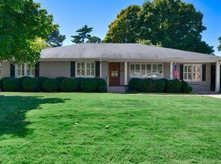 1302 Cleermont Dr SE, Huntsville, AL 35801