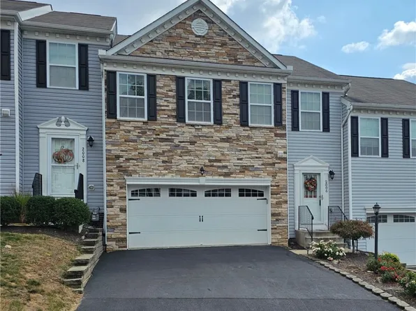 2006 Moccasin Dr, Washington, PA 15301