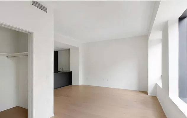 Rented by Douglas Elliman | media 17