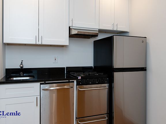 2nd image of 1371 1st Ave #3RC