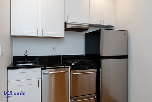 218 E 81st St #3RW Photo 1