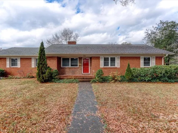 4901 Tewkesbury Rd, Charlotte, NC 28269