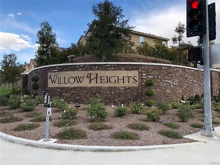 21100 Blossom Way — Photo 25