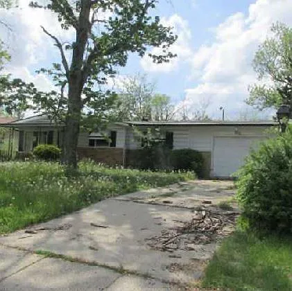 2734 Hillside Ave photo 1