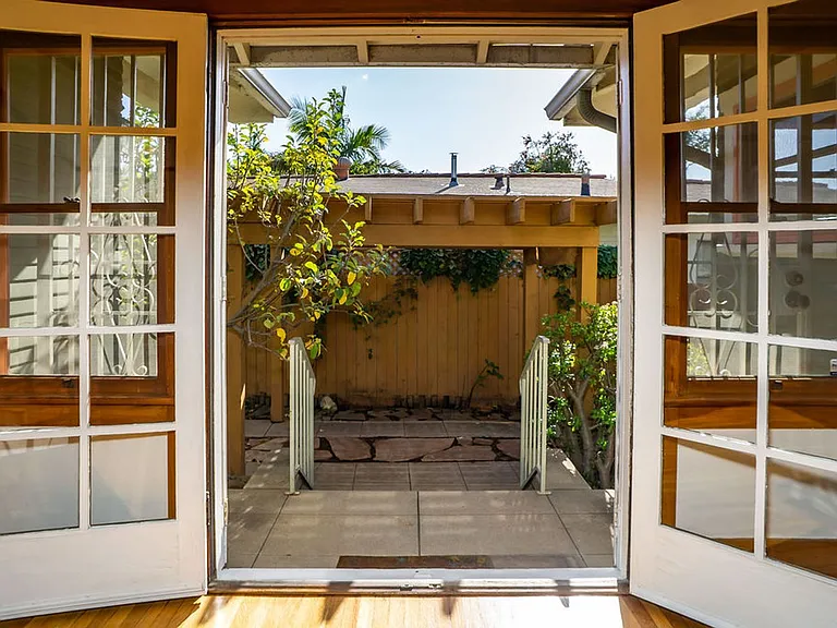 3635 Pershing Ave — Photo 17