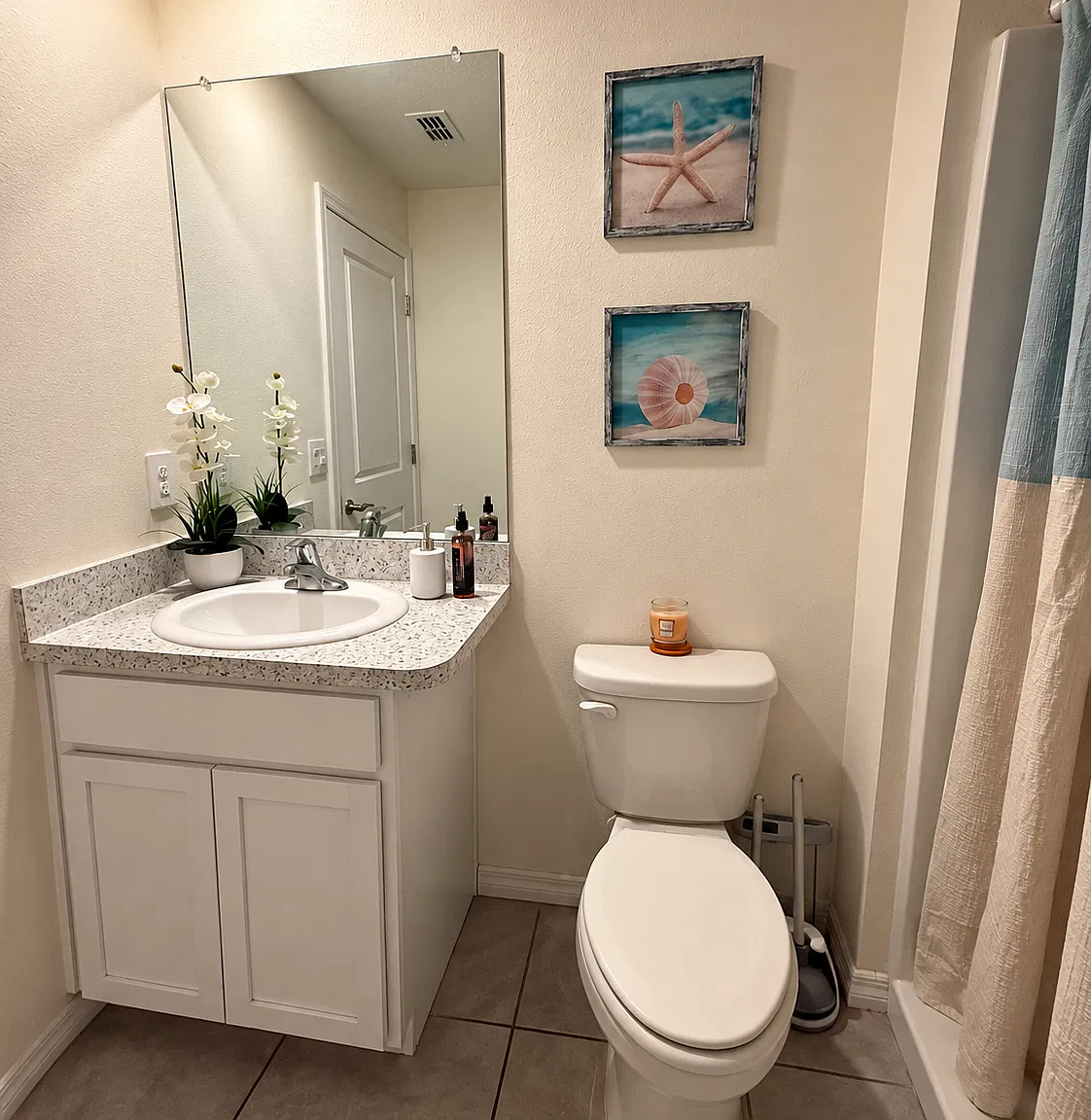 5 bed, 2400 sqft, $1,000 — Photo 4